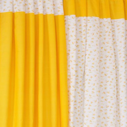 Εικόνα της ΚΟΥΡΤΙΝΑ ΜΕ ΤΡΕΣΑ ΜΕΛΙΤΑ - ΚΙΤΡΙΝΟ